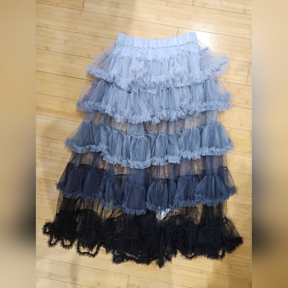 Dolls Kill Sugar Thrillz Gray Black Ombre Sheer Tulle Magical Finale Maxi Skirt - Picture 6 of 8